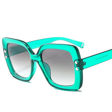 Load image into Gallery viewer, Oversized Sunglass